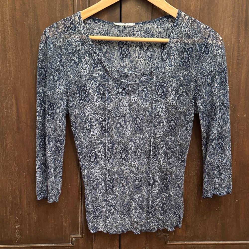 Women's Small blue pattern blouse crinkly soft fabric with drawstring.
